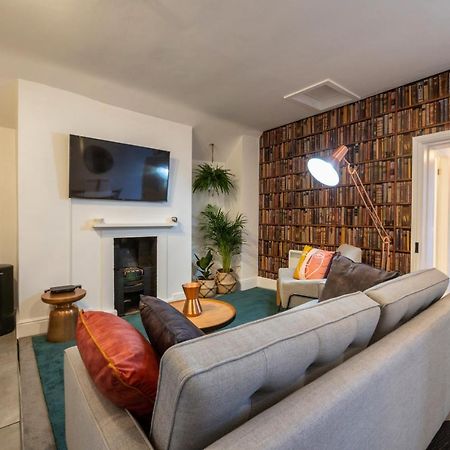Contemporary Apartment On The Historic Rows チェスター エクステリア 写真