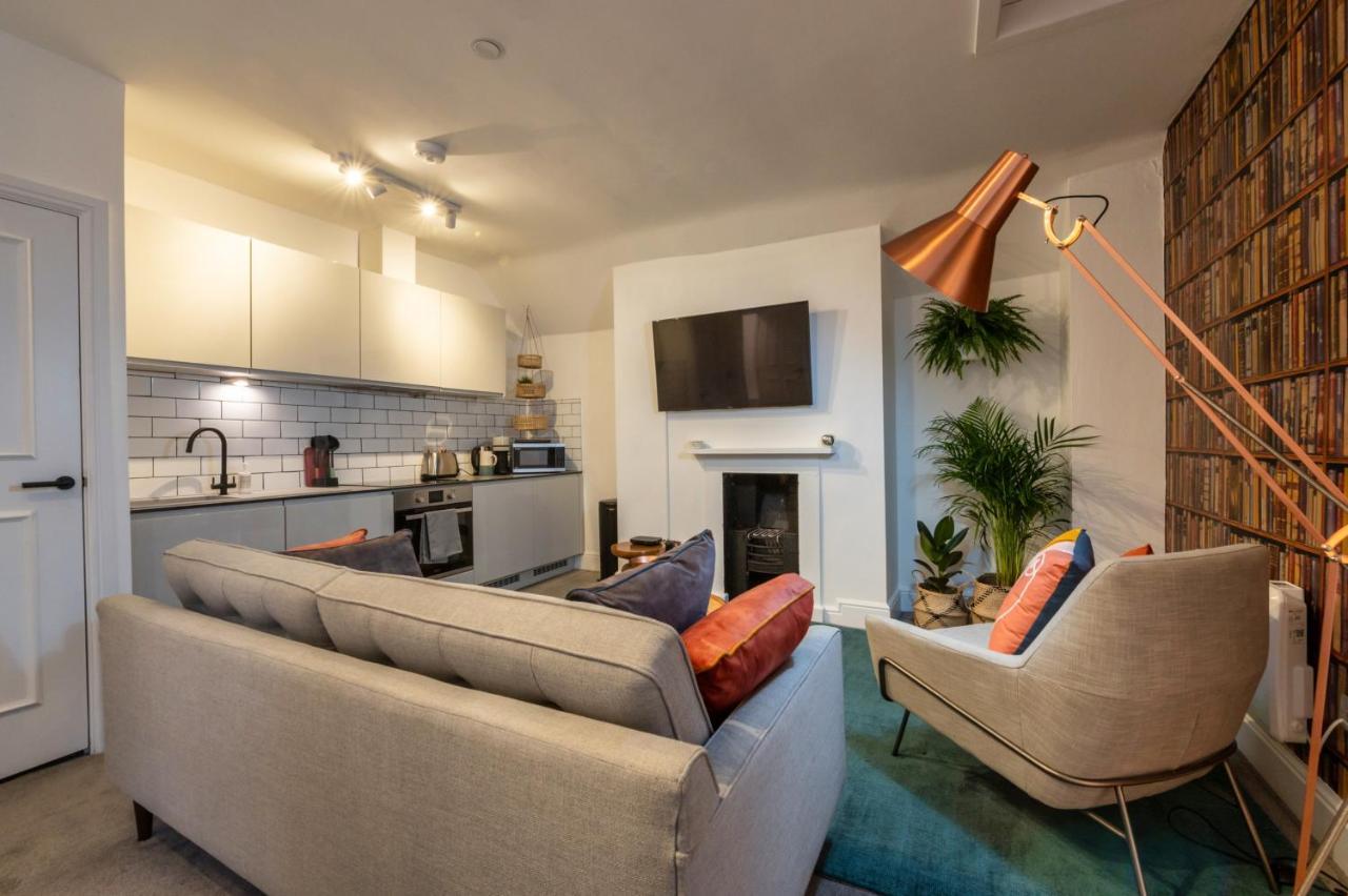 Contemporary Apartment On The Historic Rows チェスター エクステリア 写真