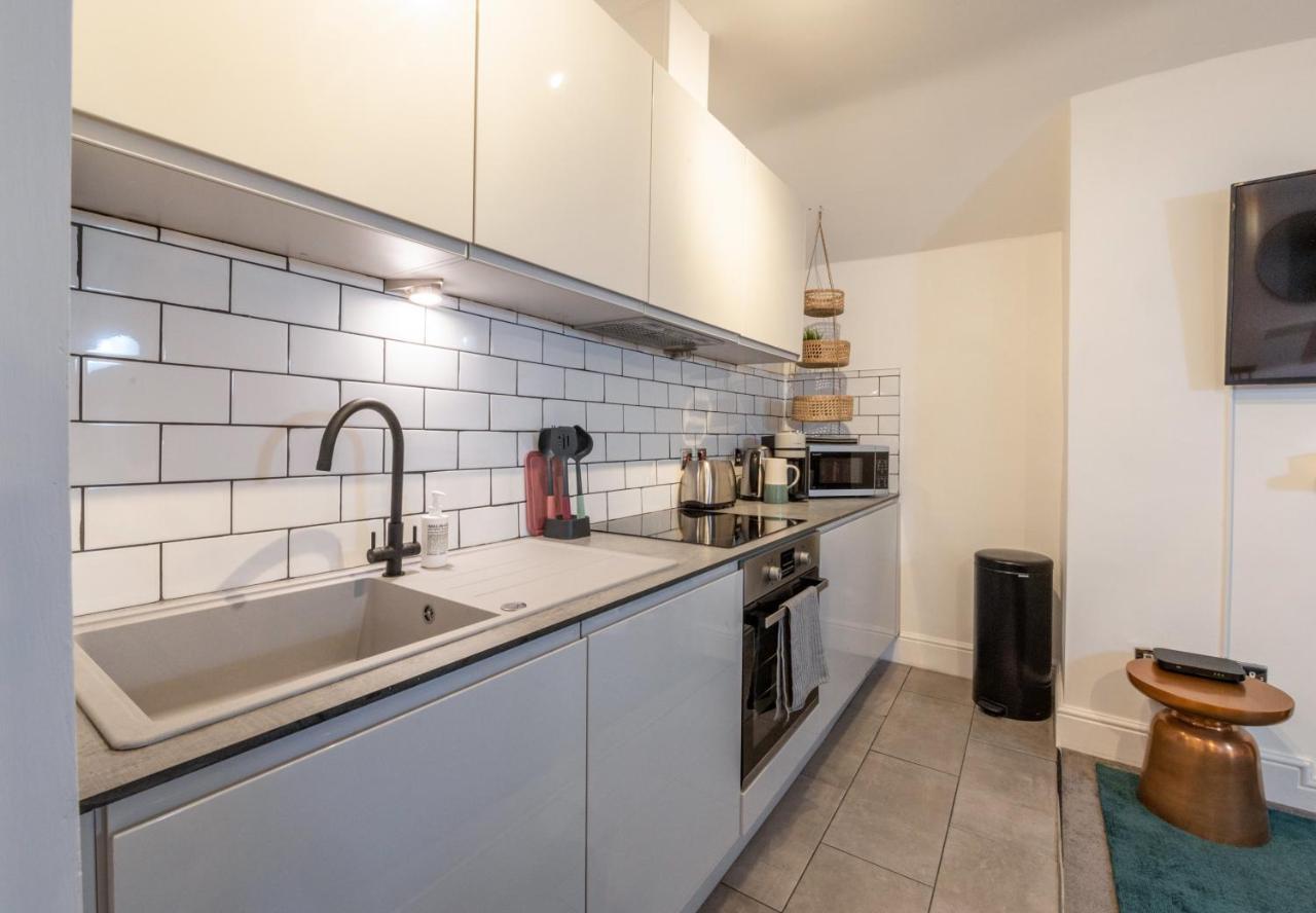 Contemporary Apartment On The Historic Rows チェスター エクステリア 写真