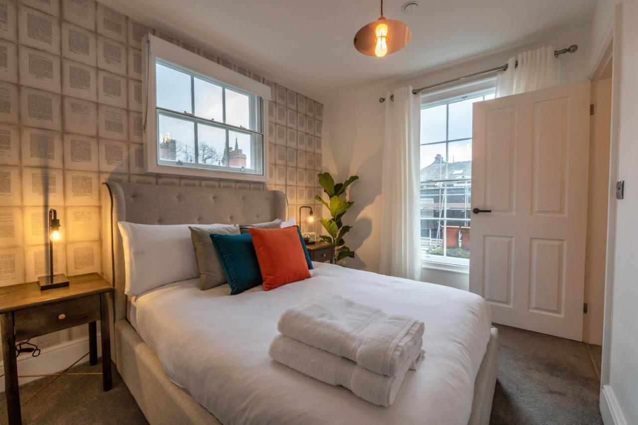 Contemporary Apartment On The Historic Rows チェスター エクステリア 写真
